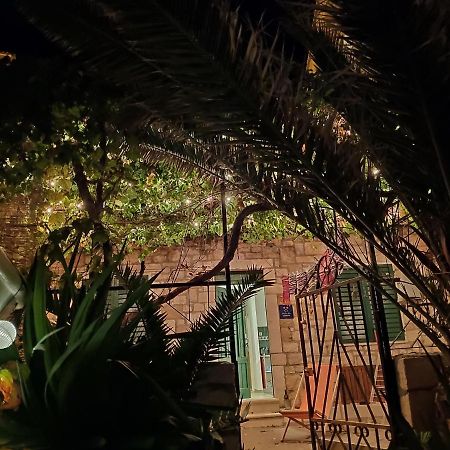 Beach House Gusla Komiža Εξωτερικό φωτογραφία